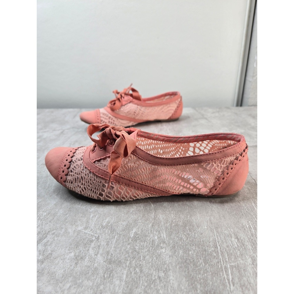 Not Rated Oxford Flats Size 8.5 Coral Lace Brogue Crochet Mesh Preppy Twee Retro